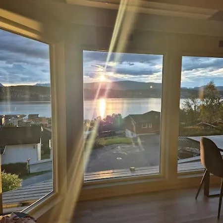 With Amazing View! Free Parking Appartement