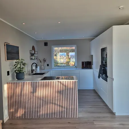 With Amazing View! Free Parking