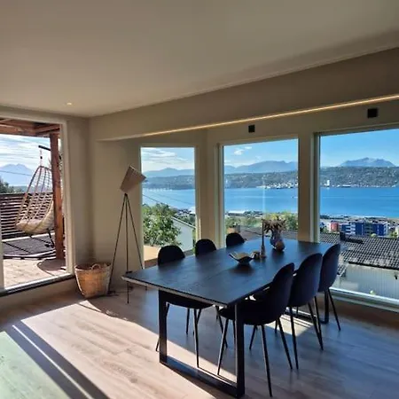 With Amazing View! Free Parking Apartament *