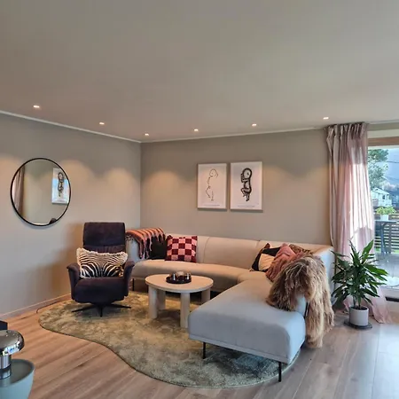 With Amazing View! Free Parking Apartament